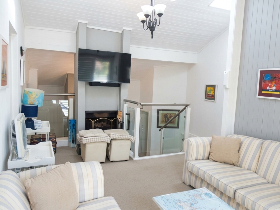 3 Bedroom Property for Sale in Kosmos North West